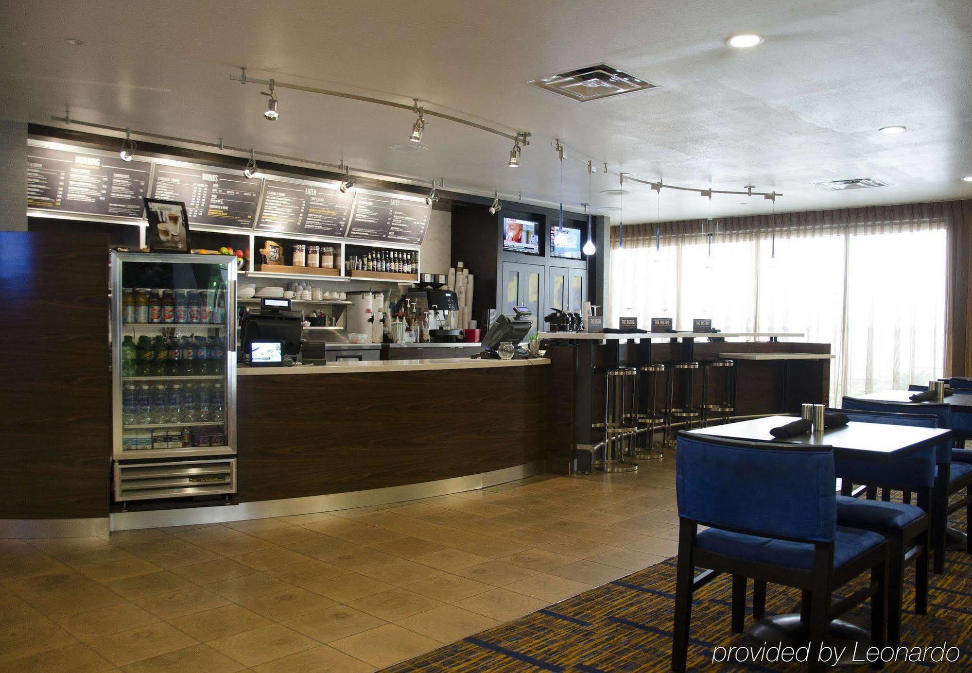 沃特伯里市中心万怡酒店 外观 照片